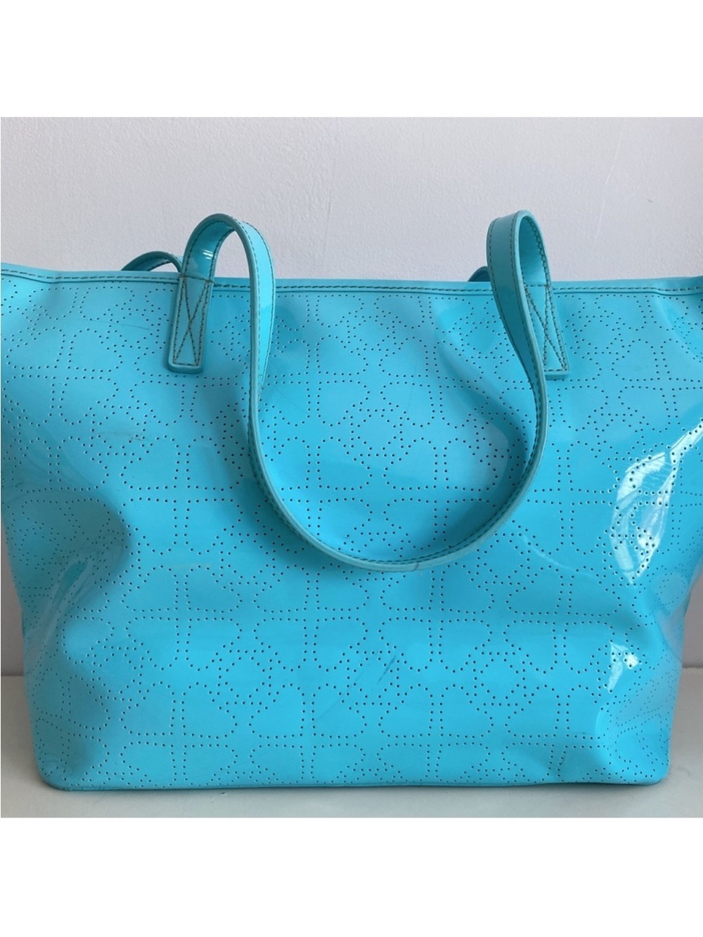 Kate Spade New York Perforated Patent Leather Aqua Tote Bag & Wallet Set - Picture 4 of 15